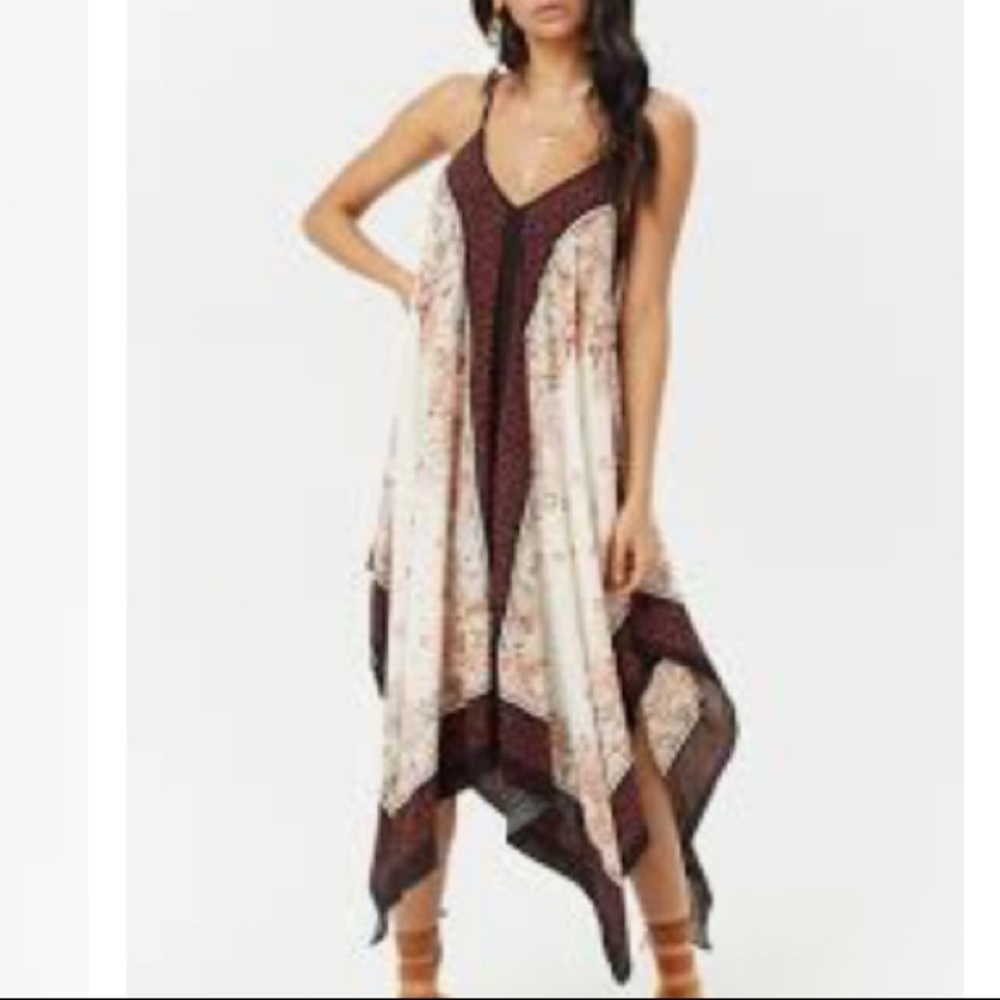 Elegant Floral Print Handkerchief Hem Dress